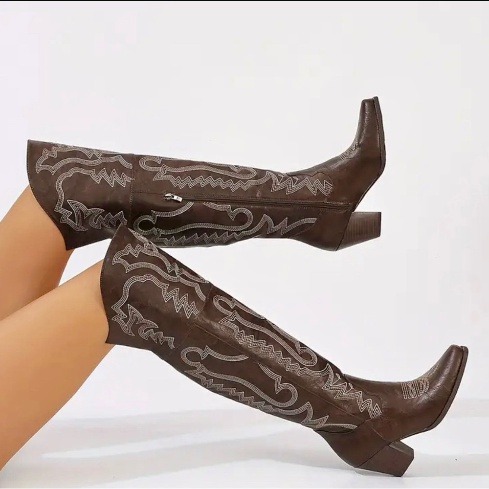 Women’s over the knee/tall cowgirl boot